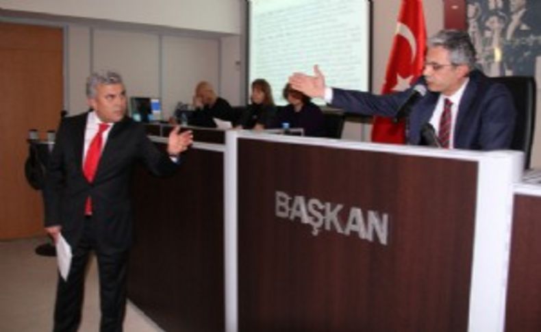 Karşıyaka'da tansiyon yükseldi: AK Parti meclisi terk etti